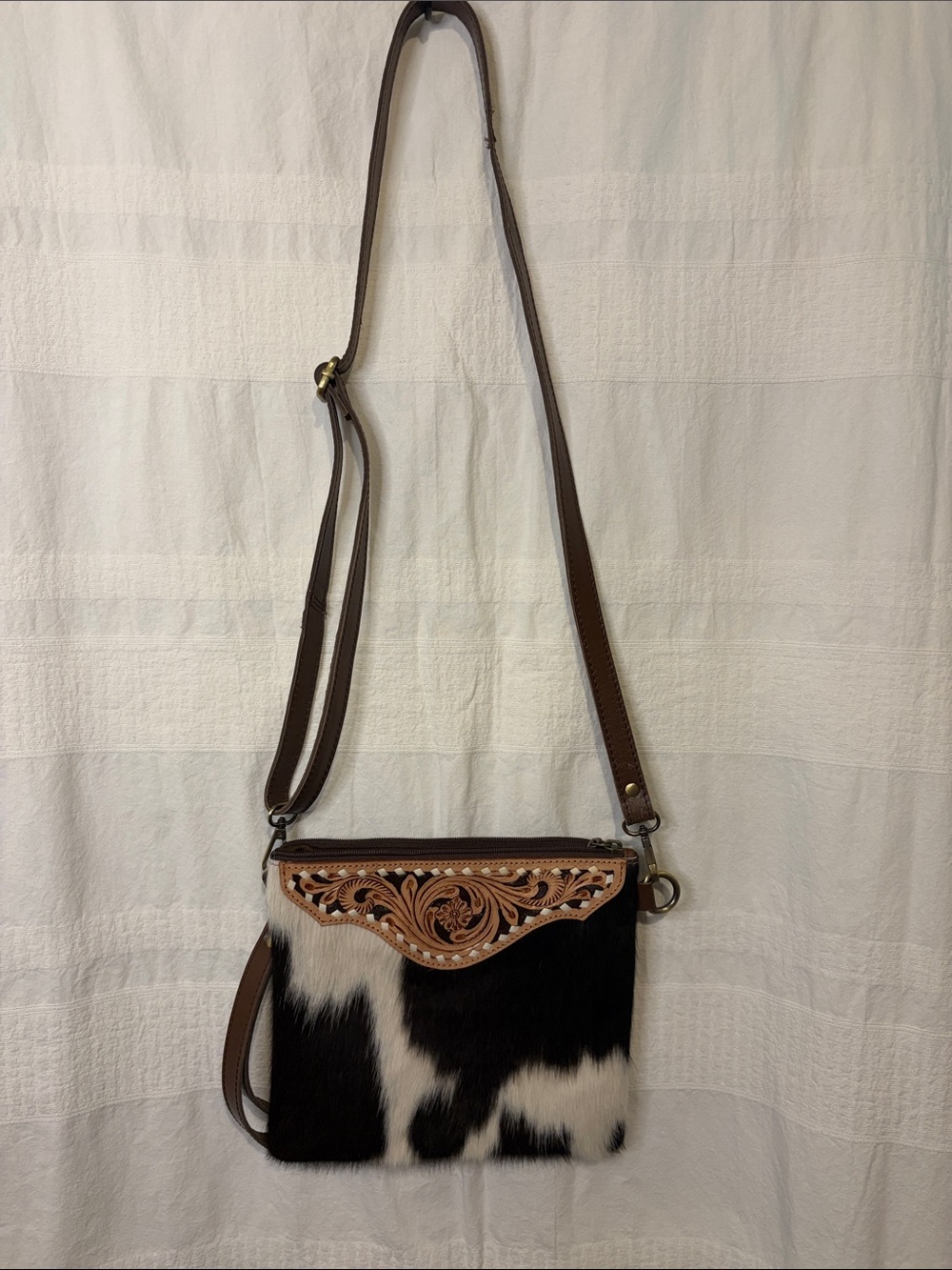 Crossbody  cowhide never used